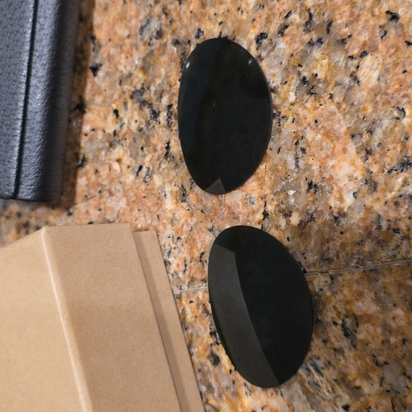 Burberry B 4278 Sunglasses - Picture 13 of 15